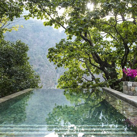 Taj Rishikesh Resort And Spa Dehradun Exterior photo